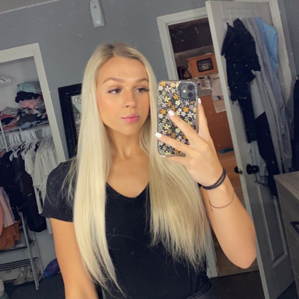 Meet your Posher, Makayla